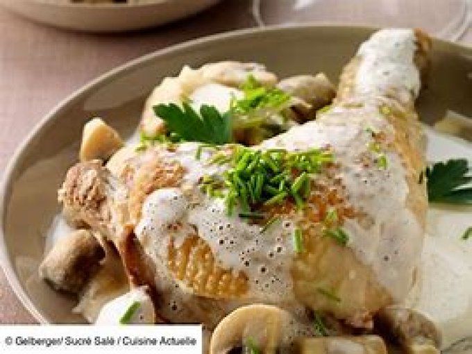 Plat du Jour : 1 CUISSE DE POULET à la crème FAIT MAISON  et sa garniture -