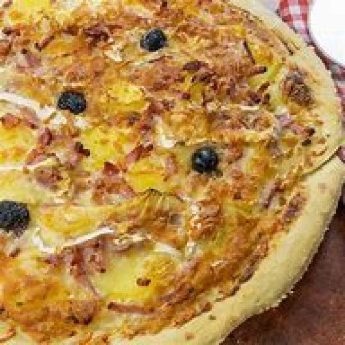 PIZZA PAYSANNE  ( LARDONS ) MAISON  28 CM 