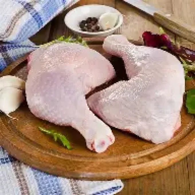Plat du Jour : 1 CUISSE DE POULET à la crème FAIT MAISON  et sa garniture -