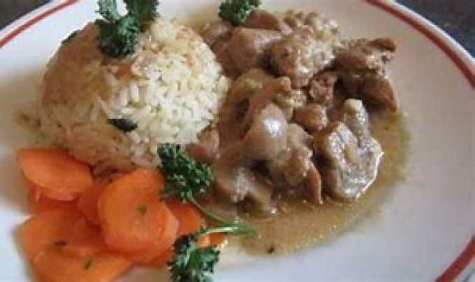 JEUDI : 2  Sauté de Dinde MAISON aux échalotes 